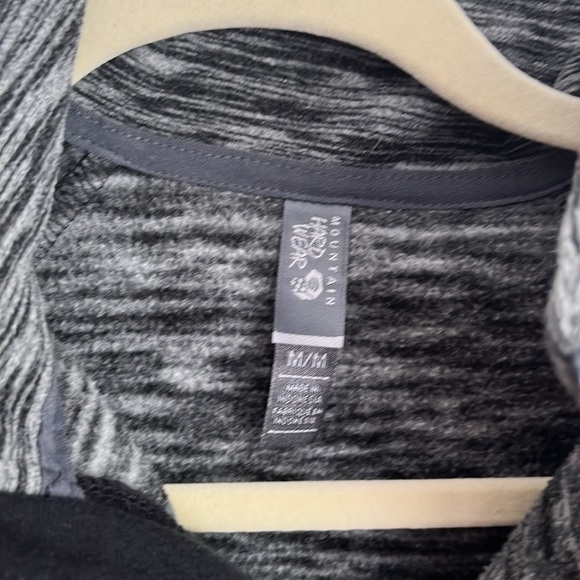 Mountain Hardwear Snowpass Fleece 1/4 Zip - Picture 4 of 8